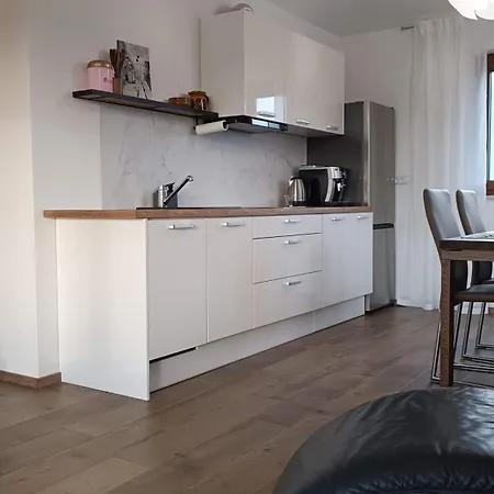 Comfortable Vacation Within Walking Distance Of The Sea Apartment *